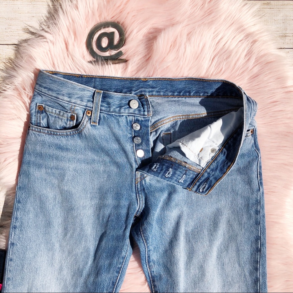 Levi's | RARE 501 CT Cropped Button Fly Jeans